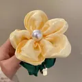 Elegant pale yellow flower scrunchie with white pearl center and green elastic band - 5# [yellow] High-end Pearl Flower Hair Tie