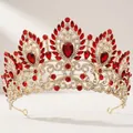 Luxuriöse vergoldete Brautkrone mit roten Tropfenkristallen und weißen Diamanten besetzt - Roter Zirkon