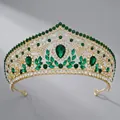 Corona da sposa dorata con strass scintillanti e pietre preziose verdi a forma di pera - Base Oro KC + Strass Verde