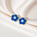 Elegant blue floral stud earrings with white pearl center and gold metal accents - Blue Flower Artificial Pearl Stamen Studs (E4815-1) / Blue