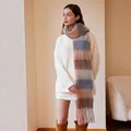 Écharpe à carreaux style cachemire avec franges en tons bleu et rose Morandi - Chameau Bleu