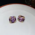 Elegante goudkleurige vierkante oorknopjes met levendige paarse zirkoonstenen stralend - Zilveren naald / Rechthoekig paars edelsteen stijl (35#)