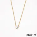 Elegante collar de acero inoxidable dorado con un colgante de circón en forma de corazón - Collar de Corazón (DK2177) / Dorado