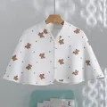 Quilted colored cotton nursing shoulder cape in white with cartoon bear and stars - One Size / Bear
