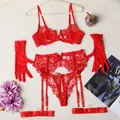 Elegante completo intimo rosso 5 pezzi in pizzo con ricamo floreale e giarrettiera - S / Rosso (Include Guanti)