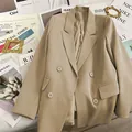 Double-breasted kaki blazer voor dames met klassieke revers en klepzakken stijl - S / Gembergeel