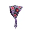 Lilafarbenes, handgehäkeltes Blumen-Kopftuch mit vintage Granny-Square-Muster - Tulpe Lila