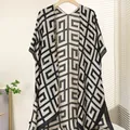 Women's black and white geometric pattern satin shawl cardigan with wide sleeves - Geometric Letter Print (Split)