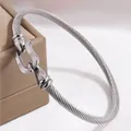 Bracelet jonc argenté torsadé avec boucle en fer à cheval en acier inoxydable - Couleur Acier