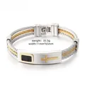 Bracciale a cavo in acciaio inossidabile da uomo con croce dorata e dettaglio nero - Oro Acciaio