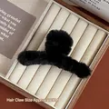 Grande pince à cheveux en peluche noire imitation fourrure de lapin de 12cm - 11.5cm Noir