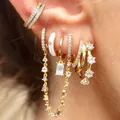 Boucles d'oreilles C dorées avec émail blanc et pendentif en cristal rectangulaire à chaîne - Ensemble de 6 boucles d'oreilles superposables - Doré Oreille Droite (JQH0019-1-20-1-43-3PA-58-2-W42-1-Doré Oreille Droite-6PCS) / 24K