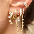 Boucles d'oreilles créoles en C dorées serties de zircons blancs et émail blanc chic - Ensemble de 6 Boucles d'Oreilles Style Superposé - Doré Oreille Gauche / 24K