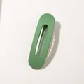 Pince à cheveux évidée de 11cm vert haricot mat minimaliste sur fond blanc - Vert Foncé Mat (Vrac)