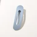 Pince à cheveux ovale bleu clair mat Morandi avec design évidé de 11 cm de long - Bleu Gris Mat (Vrac)