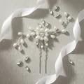 Horquilla de novia elegante con perlas hechas a mano y diamantes en hilo de plata - Estilo de racimo de flores de perlas y strass hecho a mano / Plateado