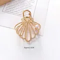 Elegante pinza per capelli a conchiglia dorata con perla e design traforato, 6cm - Farfalla Oro (7.8cm) / Oro