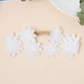 Bandeau bébé en dentelle blanche délicate avec ruban en nylon souple et élastique - Style Fleur Brodée 3D