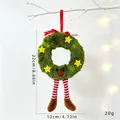 Ghirlanda natalizia in peluche con fiocco rosso, stelle e gambe a righe, 22x12cm - Verde