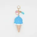 Détail du porte-clés cornet de glace en cuir PU bleu avec petit grelot et frange - Bleu