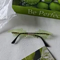 Occhiali da sole a foglia a forma di cuore con lenti verdi e montatura dorata - Forma a Foglia Verde Erba Creativa con Montatura in Metallo (Verde 6)