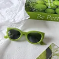 Occhiali da sole vintage cat-eye in resina verde avocado con lenti grigio scuro - Stile Occhi di Gatto di Moda Verde Avocado (Verde 1)