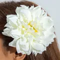 Pince à cheveux fleur de pivoine blanche en tissu élégant avec pétales de soie multicouches - Style Dahlia Blanc à Plis Multicouches (30948-head-white-EP)