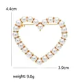 Elegante spilla a cuore dorata con perle bianche, dimensioni 4,4x3,9cm e peso 9,0g - Grande / Oro