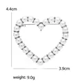 Elegante spilla a cuore traforata con perle bianche e lega d'argento, 4,4x3,9cm - Grande / Argento