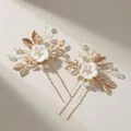 Set de horquillas doradas para novia con flores de cerámica blanca y perlas - Flores Y Hojas De Cerámica Dorada