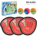 Vang- en werpbalspel met 3 rode paddles en 3 veelkleurige plakballen voor kids - Set Batjes En Plakballen (HJ403)