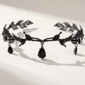 Cerchietto gotico in metallo nero con tralci di vite e pendenti a goccia neri - Canna di fucile con zircone nero