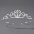 Tiara argentée élégante avec motif de cœur et strass brillants pour coiffure mariée - Couronne d'anniversaire en strass (TS-J3277S)