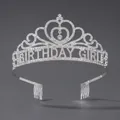 Diadème argenté Birthday Girl avec strass étincelants et détails en forme de cœur - Couronne évidée BIRTHDAY GIRL (TS-J3133S)