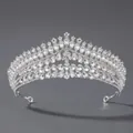 Diadème argenté élégant avec strass étincelants et accents de cristal baroque chic - Tiara de Reine Élégante (TS-J3256S)