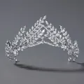 Diadème de mariée argenté élégant avec cristaux de marquise étincelants et strass - Couronne de Séance Photo d'Ambiance (TS-J2872)