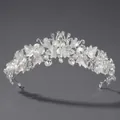 Couronne de mariée élégante en argent avec perles blanches et strass étincelants - Couronne d'Anniversaire Florale (TS-J2321S)
