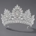 Diadème de mariée élégant en argent avec motifs floraux baroques en strass et perles - Couronne de Spectacle Lourde (TS-J3013S)