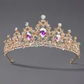 Elegante gouden bruidskroon met fonkelende gekleurde strass voor trouwkapsels - KC Goud + AB Strass