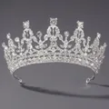 Tiare de mariée argentée élégante avec strass étincelants et accents de perles - Couronne de spectacle de princesse (TS-J2996)