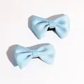 Paire de barrettes à nœud bleu clair en tissu sergé avec pince en métal - Nœud pour cheveux / Bleu clair