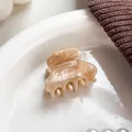 Elegante pinza per capelli in acetato beige con trama marmorizzata per acconciature - Marrone Gemma