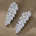 Boucles d'oreilles en argent avec zircons marquise en forme de feuilles étincelantes - Style Amas de Feuilles Argent (HS-J7492S)