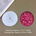 Macro-opname van bloem siliconen mal van 5,7x5,7x1,6cm voor DIY bakken en decoratie - Semi-transparant