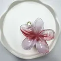 Pince à cheveux fleur de frangipanier dégradé rose et violet en résine translucide - Rouge sakura transparent