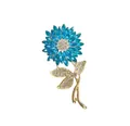 Dettaglio con strass marquise blu e cristalli bianchi sulla spilla a fiore - Stile Girasole Blu (X01689)