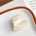 Pince à cheveux en forme de cœur en acétate avec motif de marbre crème pour coiffure - Blanc Cassé
