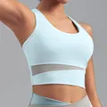 Soutien-gorge de sport bleu clair et gris avec empiècements en maille et bretelles larges - S / Hauts / Bleu Fonte des Glaces