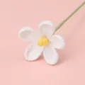 Handmade crochet white daisy flower with yellow center and green stem ornament - Mao Si Violet - White