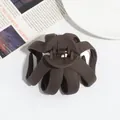Grande pince à cheveux en acrylique marron foncé mat avec design carré élégant - Petite Forme de Citrouille / Café Foncé
